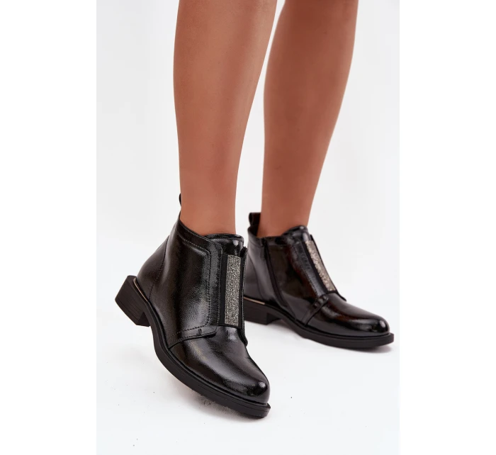 Lakované zateplené dámské kotníkové boty na nízkém podpatku model 21713544 Černé - S.Barski