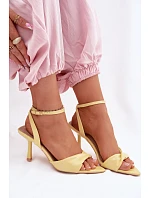 Dámské sandály na podpatku z eko kůže žluté model 22092099 - Boto