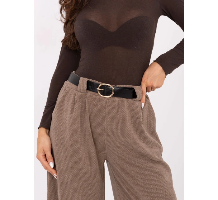 Spodnie IT SP model 21747106 ciemny bezowy - FPrice Spodnie IT SP model 21747106 ciemny bezowy - FPrice