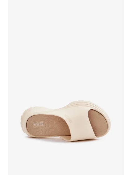 Dámské pěnové pantofle Big Star – béžové Dámské pěnové pantofle Big Star – béžové