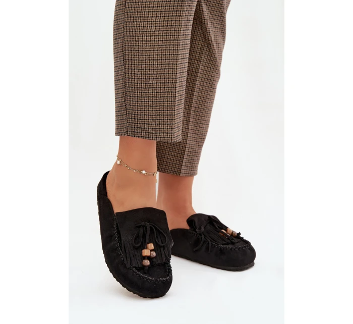 Dámské pantofle s třásněmi a korálky Černé model 21919146 - Boto