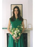 Bavlněné šaty ve střihu zelené model 18407255 - BeWear Bavlněné šaty ve střihu zelené model 18407255 - BeWear