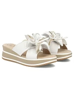 Dámské kožené žabky s květinou bílé Filippo DK7636 na platformách