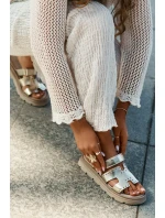 Dámské Pantofle Z Přírodní Kůže Na Platformě Zazoo 40440 Zlaté Dámské Pantofle Z Přírodní Kůže Na Platformě Zazoo 40440 Zlaté