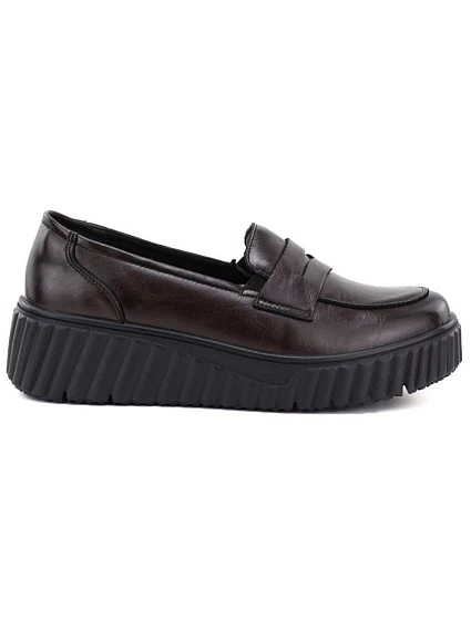 Kožené polobotky – mokasíny na klínovém podpatku, hnědé, model 22343175 - VINCEZA Kožené polobotky – mokasíny na klínovém podpatku, hnědé, model 22343175 - VINCEZA