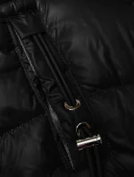 Jednoduchá černá dámská zimní bunda s ozdobnými kapsami S'west (B8259-1)