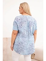 Dámská bavlněná halenka plus size s krátkým rukávem a ozdobným knoflíkem modrá