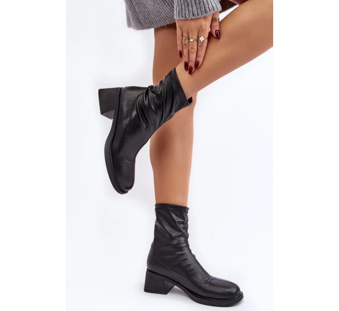 Boty na podpatku  model 189842 Step in style