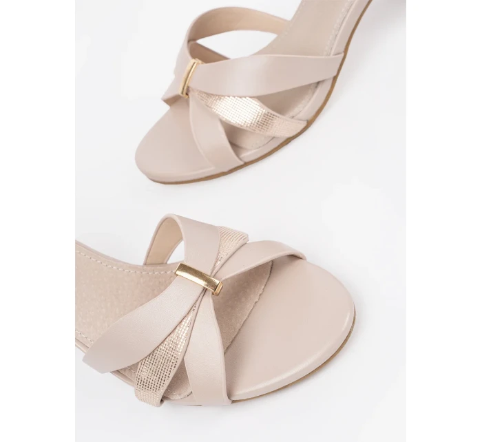 Trendy dámské hnědé  sandály na širokém podpatku