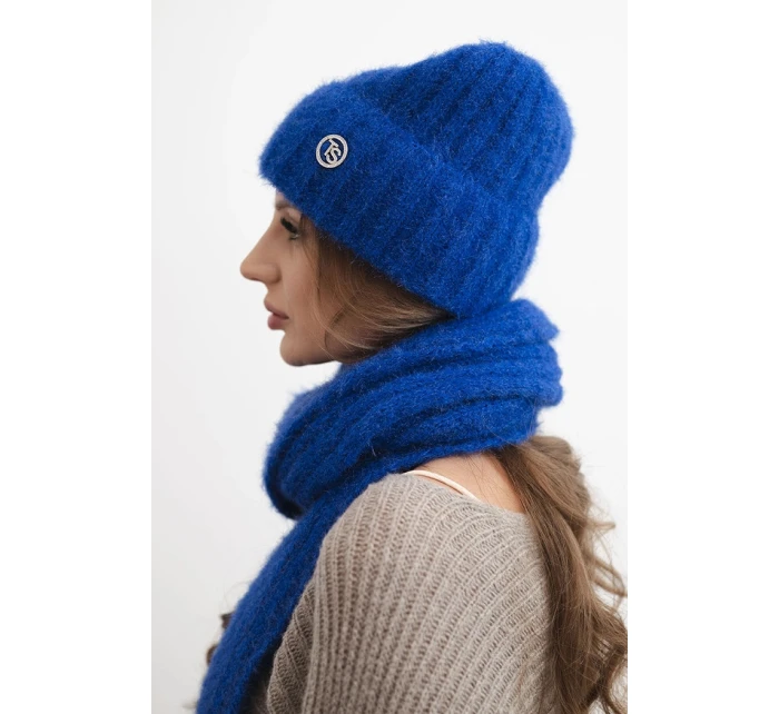 Dámská souprava čepice a dlouhý šál z měkké příze model 21461084 - K-Fashion Dámská souprava čepice a dlouhý šál z měkké příze model 21461084 - K-Fashion