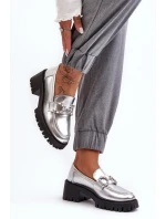 Dámské kožené polobotky na masivním podpatku stříbrné Lemmitty Dámské kožené polobotky na masivním podpatku stříbrné Lemmitty