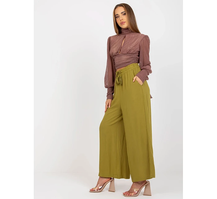 Kalhoty model 22066999 olivově zelená - FPrice