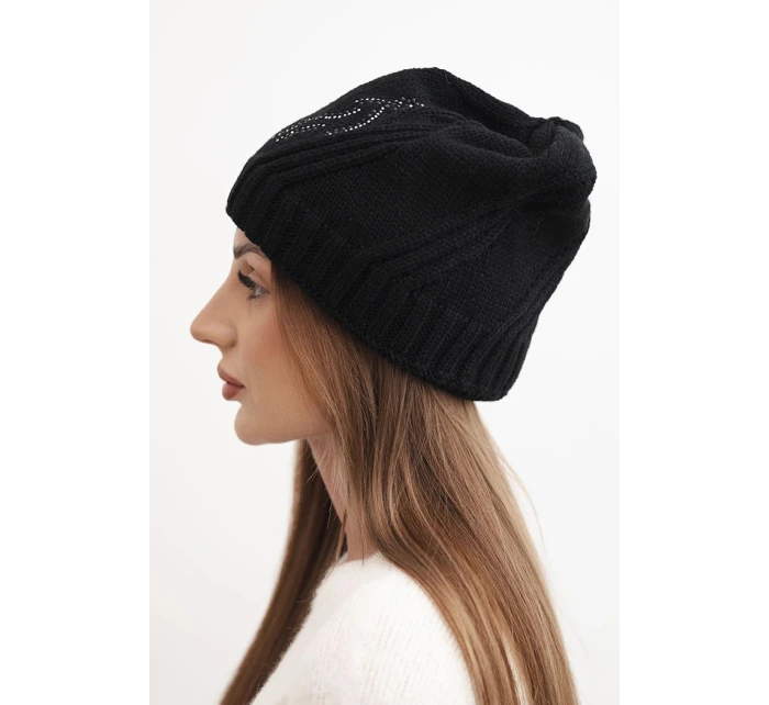 Dámská zimní čepice s vlnou a zdobením z džetů K480 černá