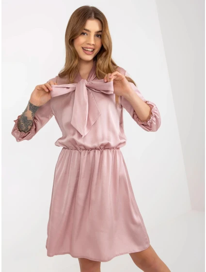 Dámské šaty LK SK model 18257723 růžové - FPrice Dámské šaty LK SK model 18257723 růžové - FPrice