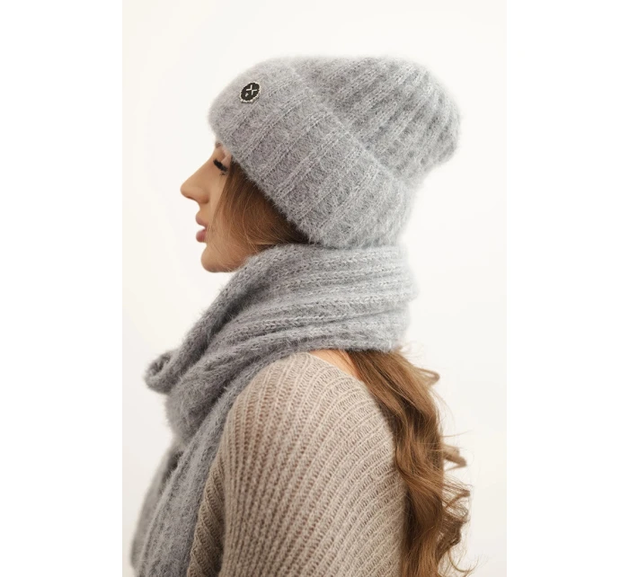 Dámský komplet čepice a model 21461072 šály z měkké příze šedý - K-Fashion