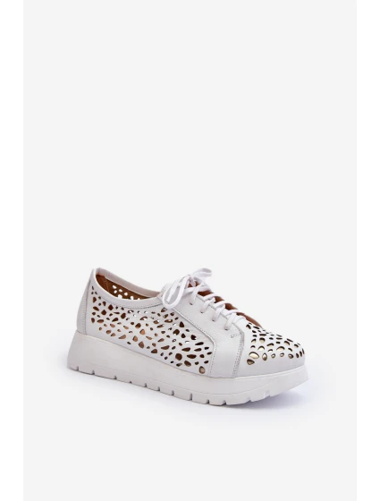 Dámská kožená polobotka s ažurovým vzorem Zazoo 2821 Světle šedá Dámská kožená polobotka s ažurovým vzorem Zazoo 2821 Světle šedá