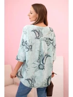 Dámská bavlněná blůza s ohrnutým rukávem a vzorem model 21202215 mátová - K-Fashion Dámská bavlněná blůza s ohrnutým rukávem a vzorem model 21202215 mátová - K-Fashion