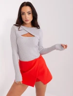 PM SW PM1082 jumper.03X světle šedá