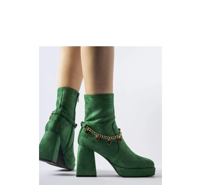 Boty na podpatku model 205085 Solea Boty na podpatku model 205085 Solea