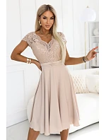 šifonové šaty s krajkovým výstřihem béžové model 22104257 - numoco