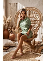 pohodlné šaty s asymetrickou sukní a páskem pistáciová barva model 22108719 - numoco