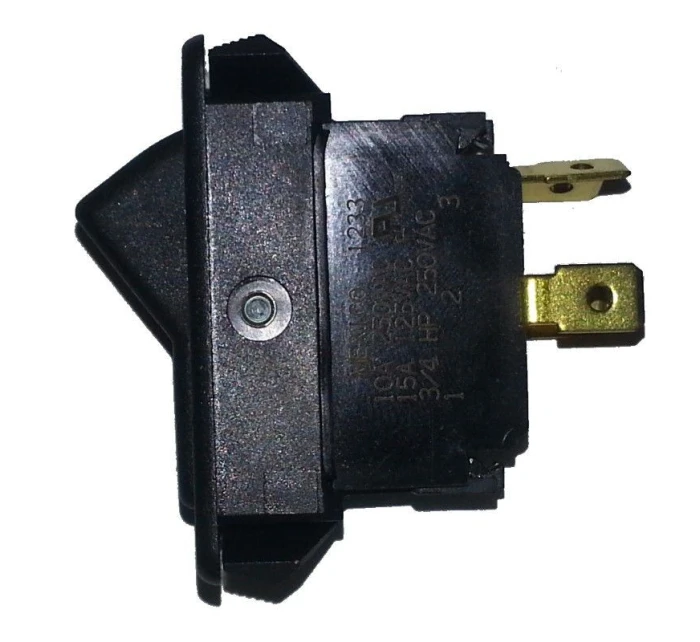 Černý spínač Blademaster Černý spínač Blademaster