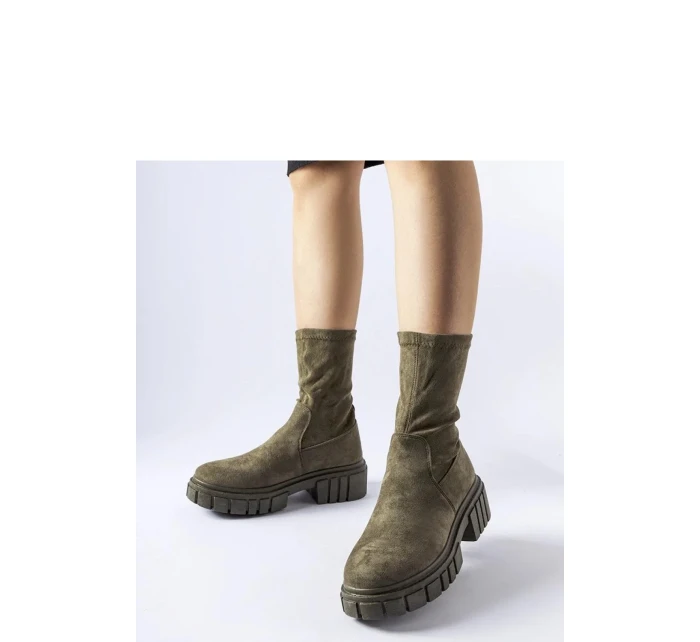 Boty model 206504 Solea Boty model 206504 Solea