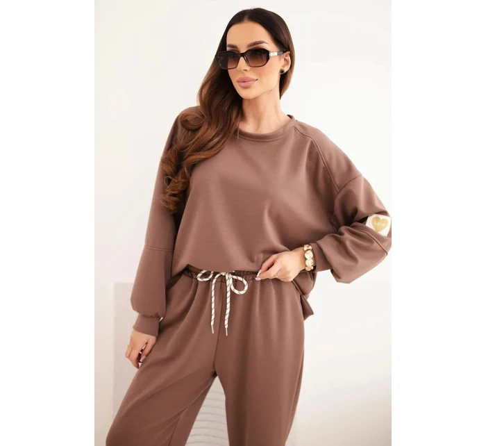 Dámský máslový komplet s volnou mikinou a kalhotami s nápisem LOVE čokoládový