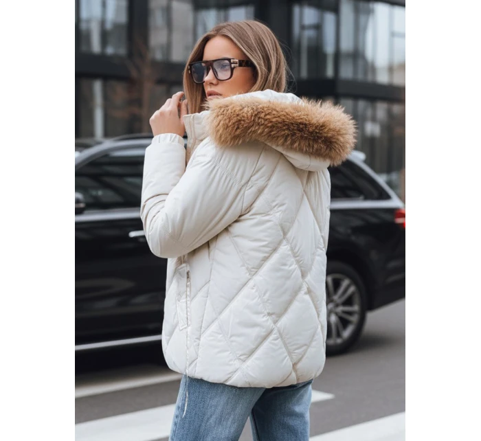 Dámská prošívaná zimní bunda s kapucí bílá FashionStreet TY5236 Dámská prošívaná zimní bunda s kapucí bílá FashionStreet TY5236