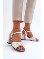 Elegantní sandály na podpatku s ozdobou bílé D&A MR38-156