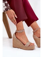 Dámské Sandály Na Klínu S Pletením Khaki model 21687944 - Boto