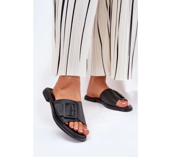 Dámské kožené sandály s přezkou D&A SJ2302-01 Černé