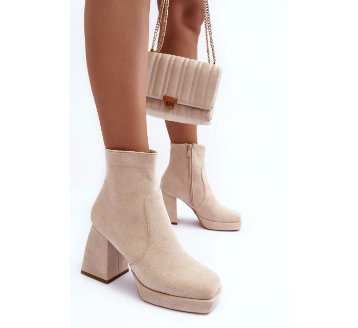 Zamszové Botky Na Podpatku Bežové Makeline Zamszové Botky Na Podpatku Bežové Makeline