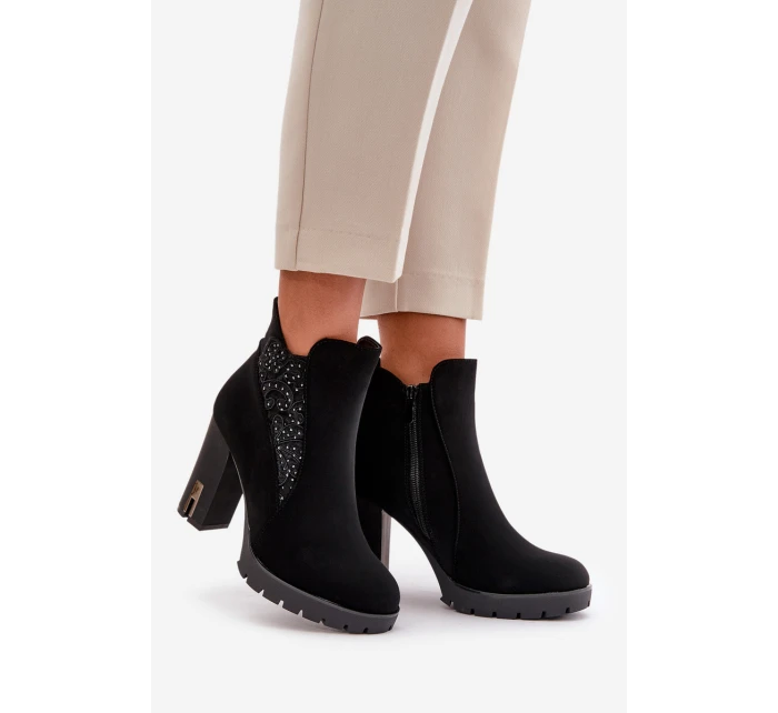 Zateplené dámské boty na vysokém podpatku s výšivkou černé model 21669227 - Boto