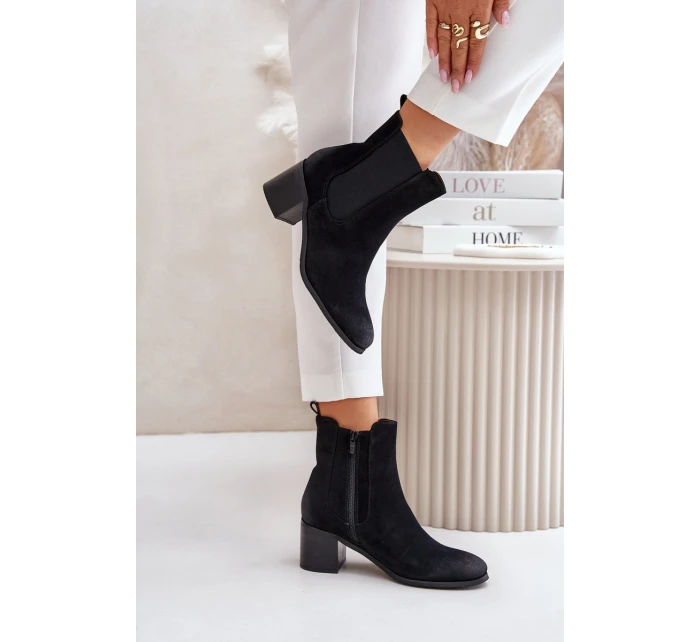 Zateplené dámské boty na podpatku černé Radeya Zateplené dámské boty na podpatku černé Radeya
