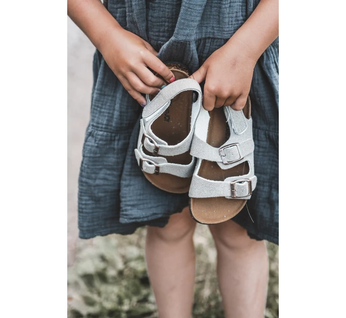 Dětské sandálky na korkové platformě se suchým zipem šedé Rorria Dětské sandálky na korkové platformě se suchým zipem šedé Rorria
