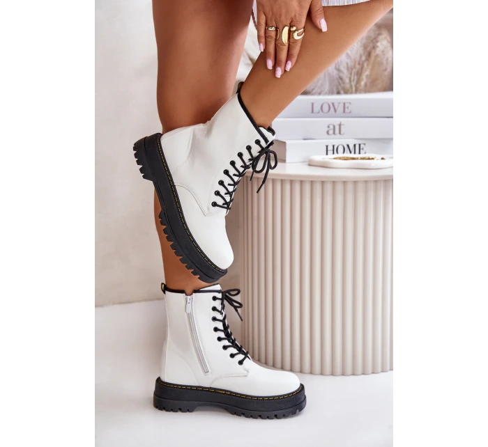 Zateplené boty z eko kůže na zip bílé model 21673155 - EVENTO Zateplené boty z eko kůže na zip bílé model 21673155 - EVENTO