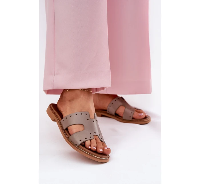 Zazoo 40326 Dámské sandály s ozdobnými výřezy tmavě béžové Zazoo 40326 Dámské sandály s ozdobnými výřezy tmavě béžové