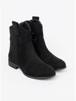 Výborné dámské  kotníčkové boty černé bez podpatku