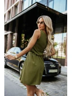model 21335538 VICTORIA Trapézové šaty bez rukávů se zavazováním v pase khaki barva - numoco model 21335538 VICTORIA Trapézové šaty bez rukávů se zavazováním v pase khaki barva - numoco