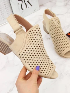 Dámské ažurové sandály béžové model 21904482 - Sabatina