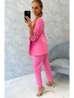 Elegantní souprava saka a kalhot růžové barvy