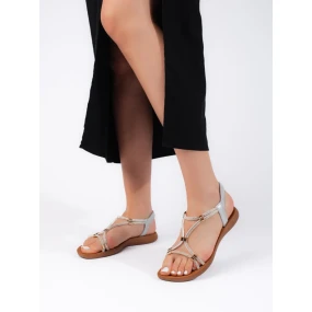 Praktické dámské stříbrné sandály na plochém podpatku Praktické dámské stříbrné sandály na plochém podpatku