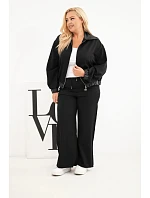 Dámská sada Plus Size s model 22297072 na zip a širokými kalhotami černá - K-Fashion Dámská sada Plus Size s model 22297072 na zip a širokými kalhotami černá - K-Fashion