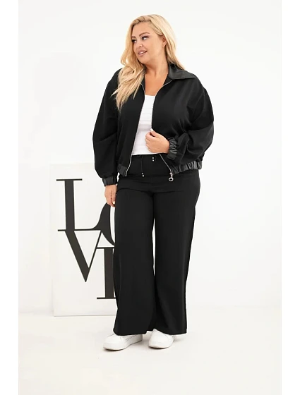 Dámská sada Plus Size s model 22297072 na zip a širokými kalhotami černá - K-Fashion Dámská sada Plus Size s model 22297072 na zip a širokými kalhotami černá - K-Fashion