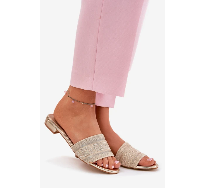 Dámské Sandály Na Plochém Podpatku Zlaté model 21688228 - Boto Dámské Sandály Na Plochém Podpatku Zlaté model 21688228 - Boto