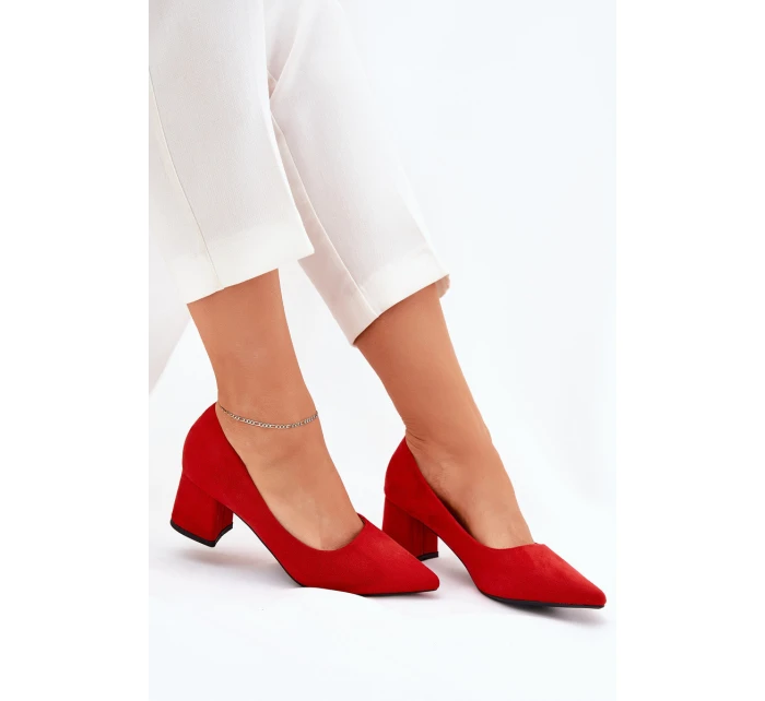 Dámské lodičky se špičatými špičkami na sloupku červené Merinette Dámské lodičky se špičatými špičkami na sloupku červené Merinette