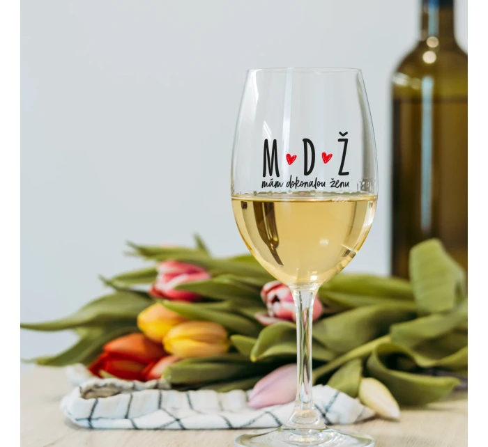 MÁM DOKONALOU ŽENU - čirá sklenice na víno 350 ml MÁM DOKONALOU ŽENU - čirá sklenice na víno 350 ml