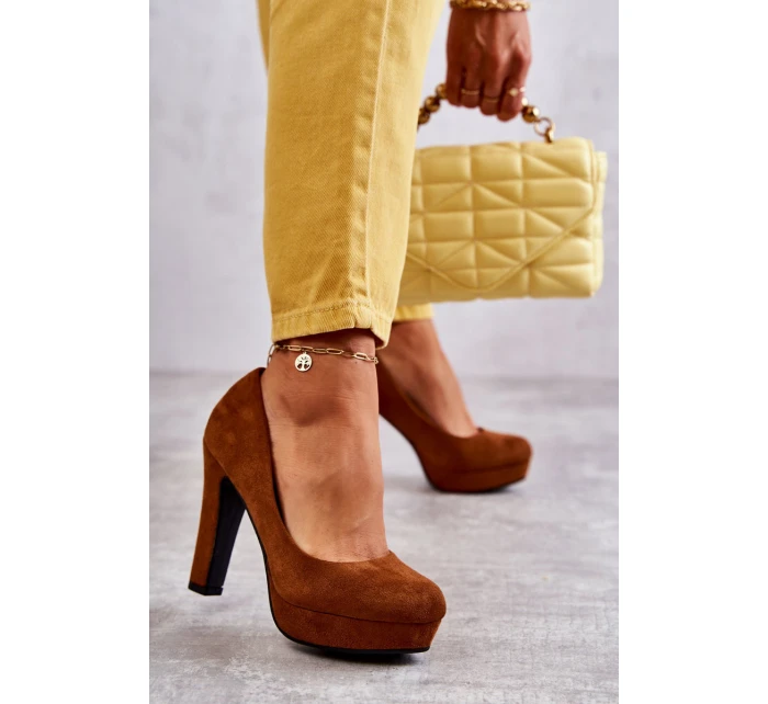 Klasické semišové lodičky na podpatku Camel Soro