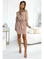 Béžové dámské košilové šaty s kapsami a zavazováním model 19921561 - numoco
